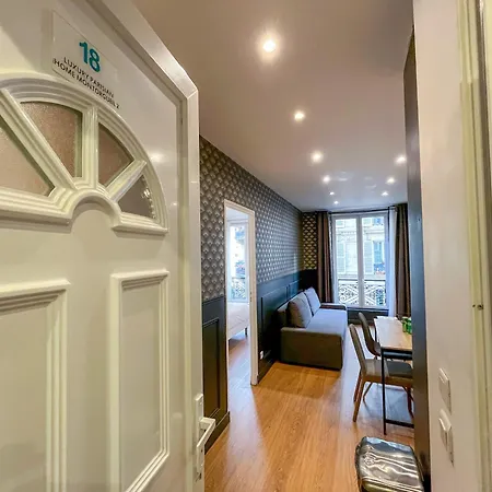 Urban Flat 18 - Charming 2bdr Parisian Apartment *