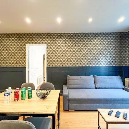 Urban Flat 18 - Charming 2bdr Parisian Apartment Paris
